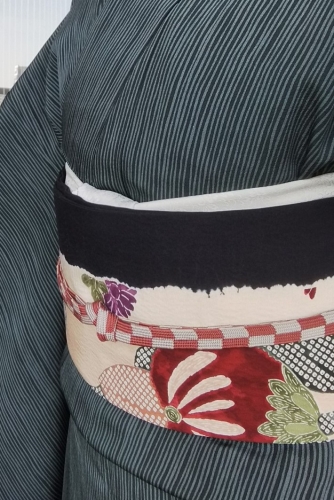 fumiko先生のキモノ手帖 よろけ縞小紋・橘柄摺型友禅名古屋帯で、日本 