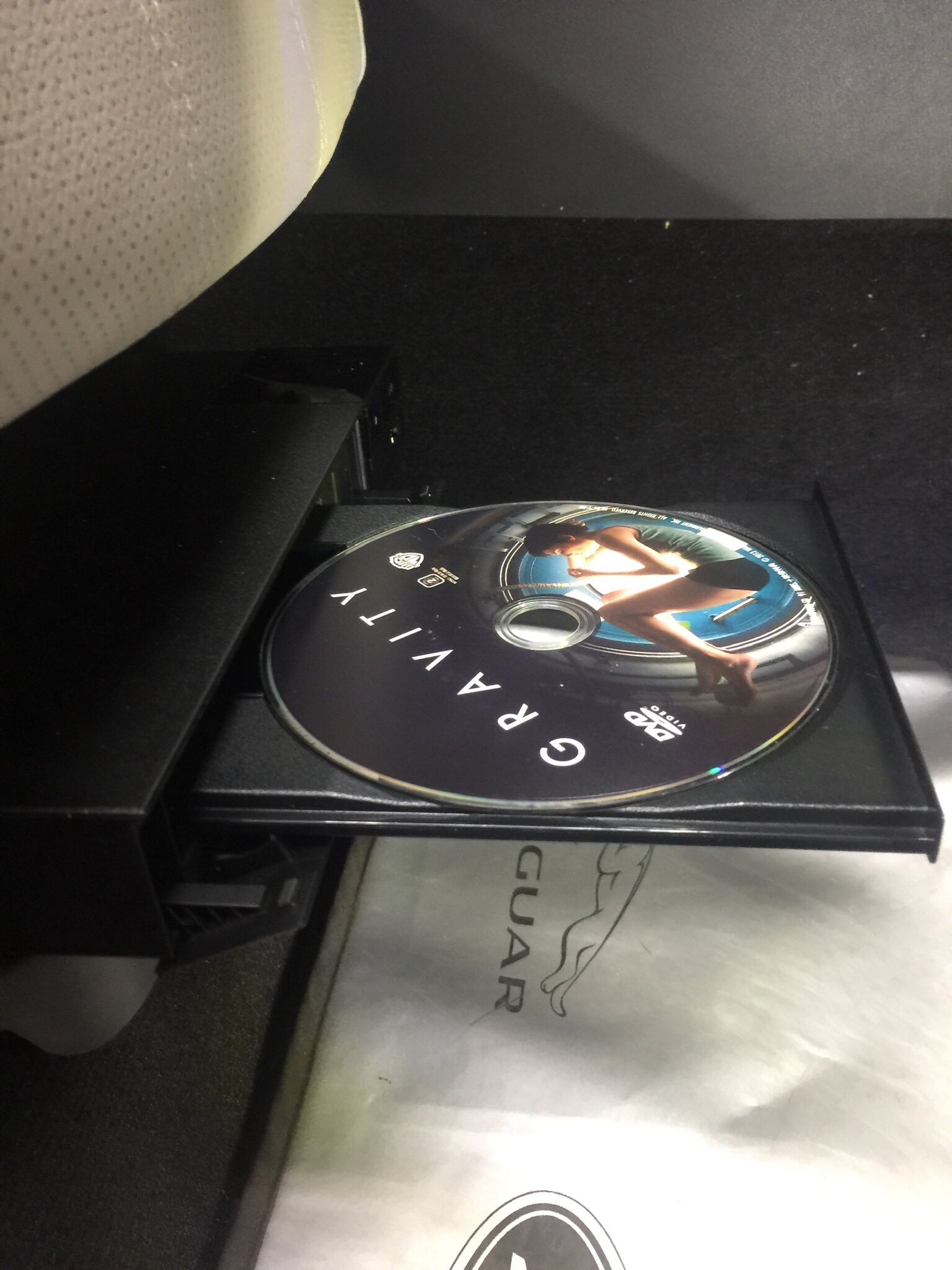 Landlover Veralに Blu Ray Disc Recorder の取付 車中のブログ